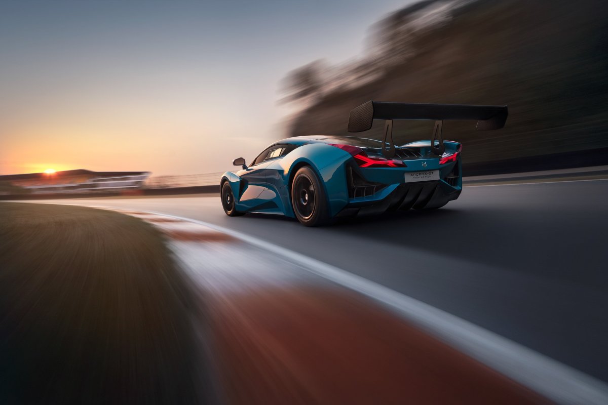 Arcfox - gt Race Edition