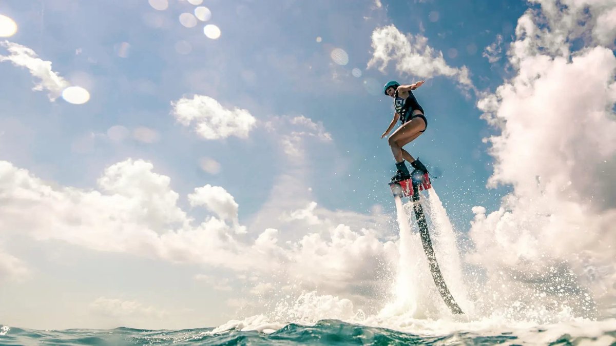 Девушки на флайборде