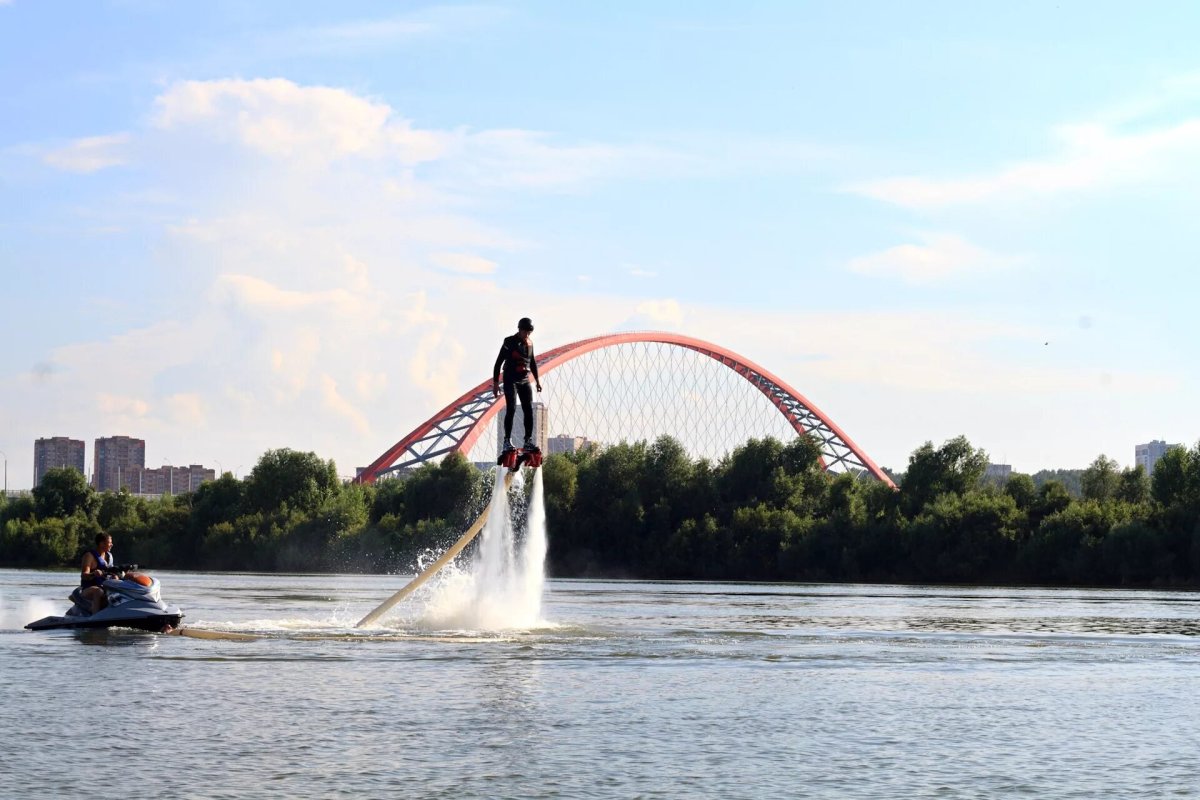 Покататься на флайборде в Москве
