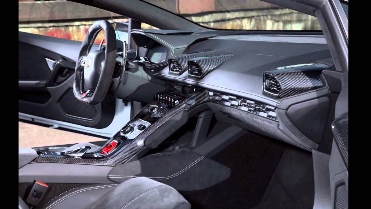 Ламборджини Хуракан интерьер