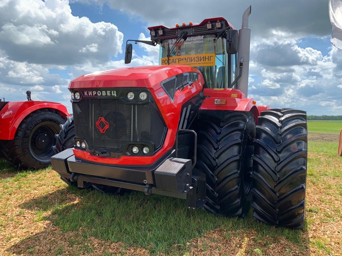 Трактор Кировец к-742м