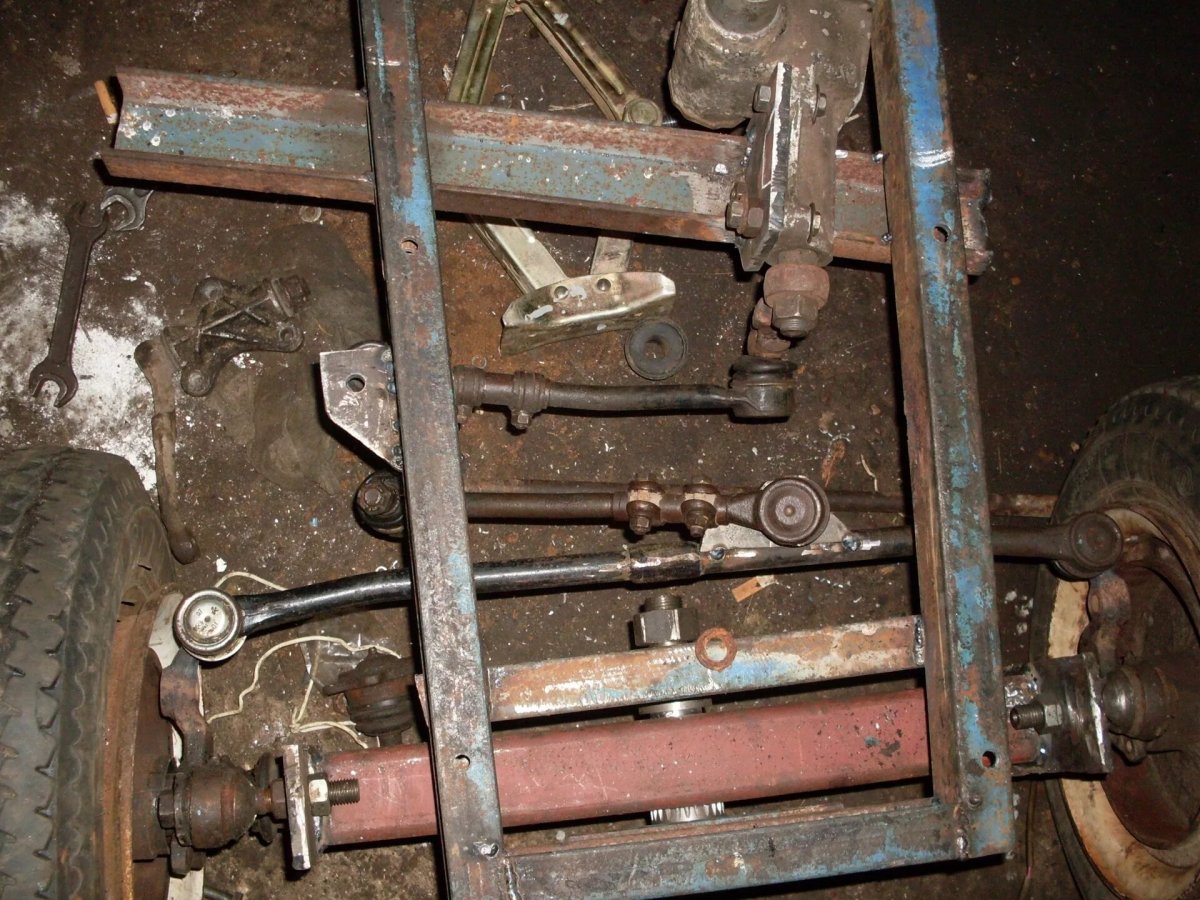 Рулевая от ВАЗ 2106 на минитрактор