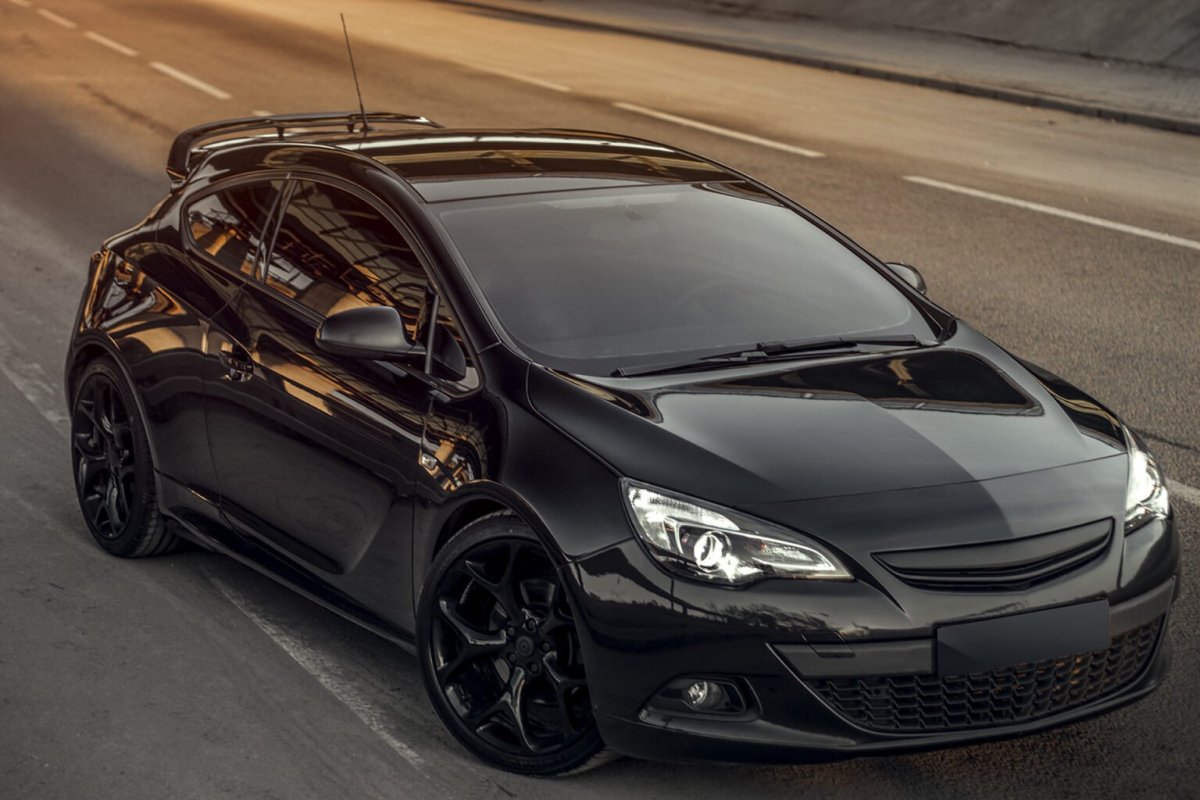 Opel Astra GTC 2014