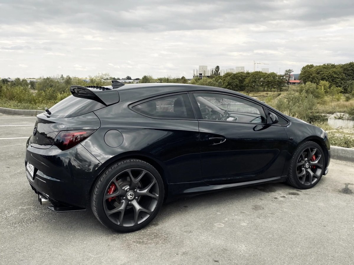 Opel Astra j GTC