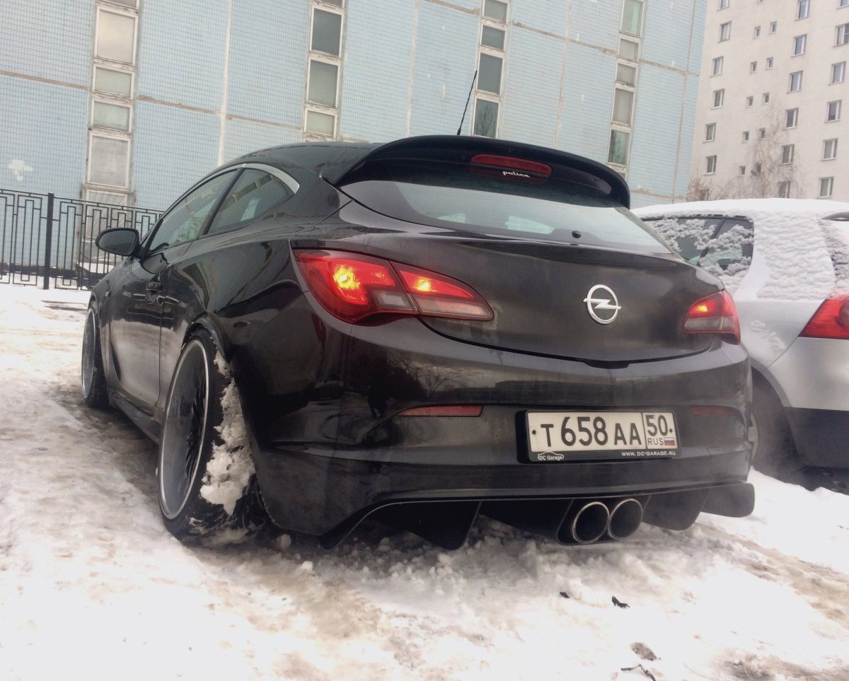 Двойной выхлоп Opel Astra j GTC