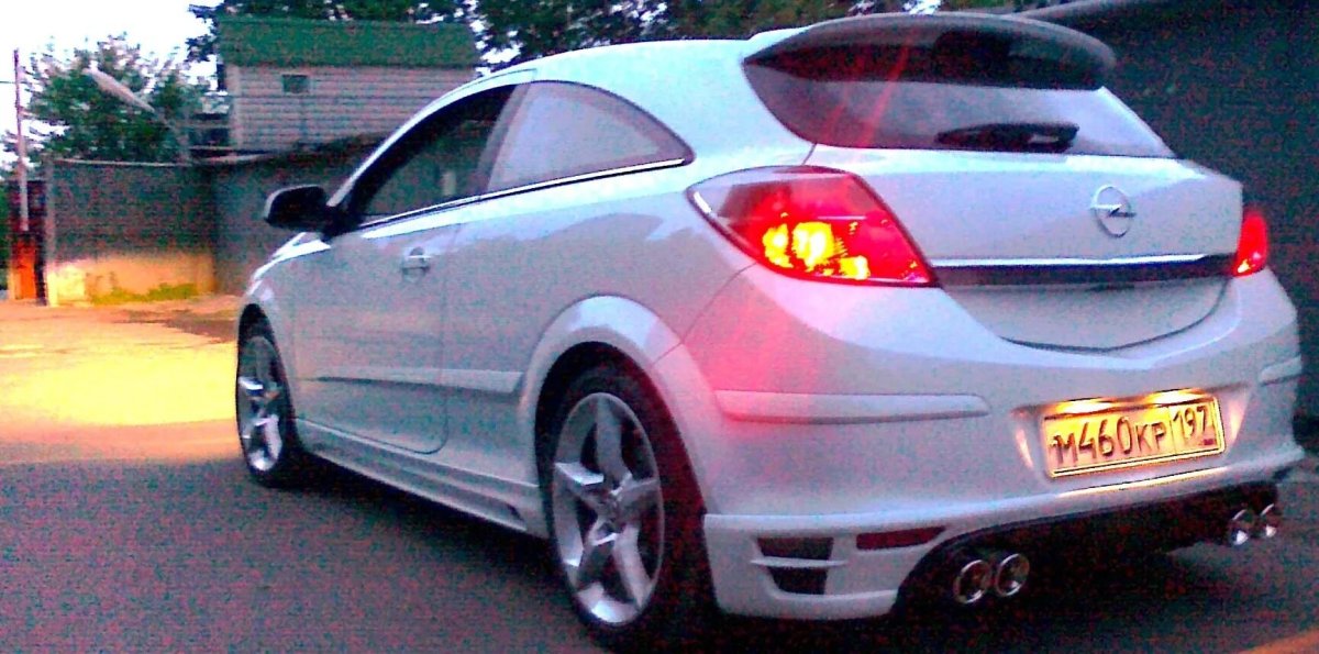 Обвес Rieger для Opel Astra h GTC