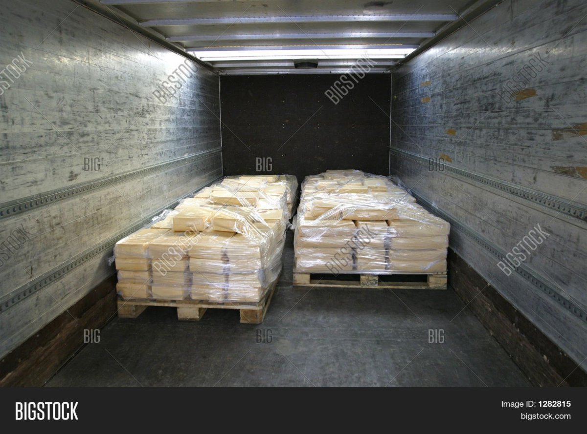 Груз на паллетах в фуре