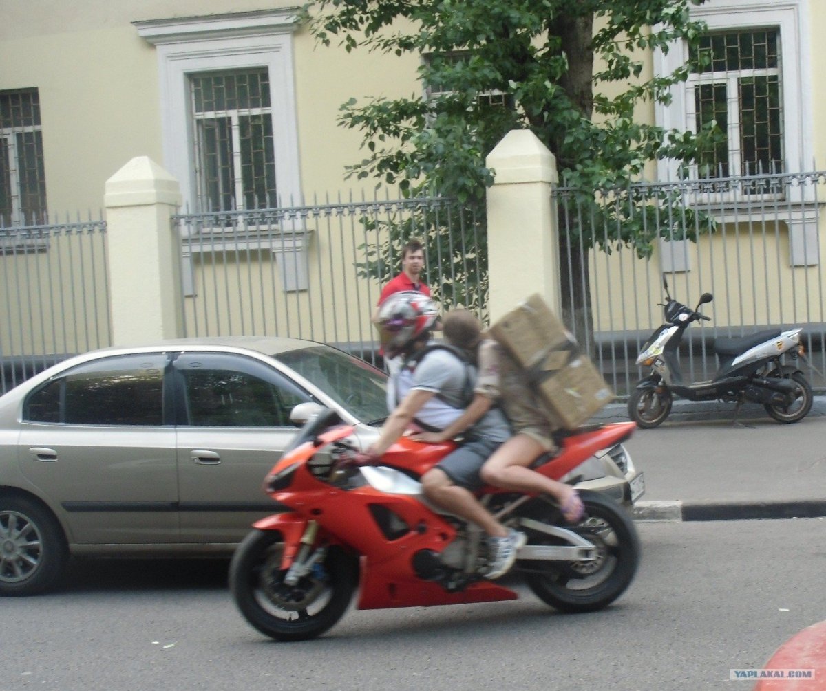 Багажник на мотоцикл