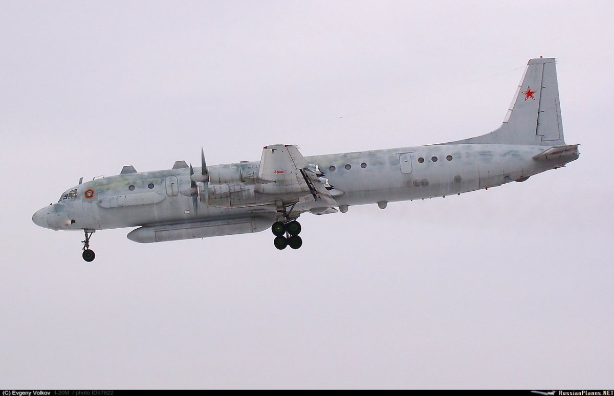 Ilyushin il-20 ("Coot-a")