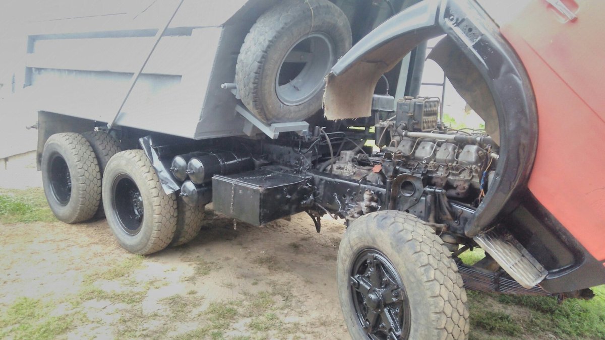 КАМАЗ 4310 снизу