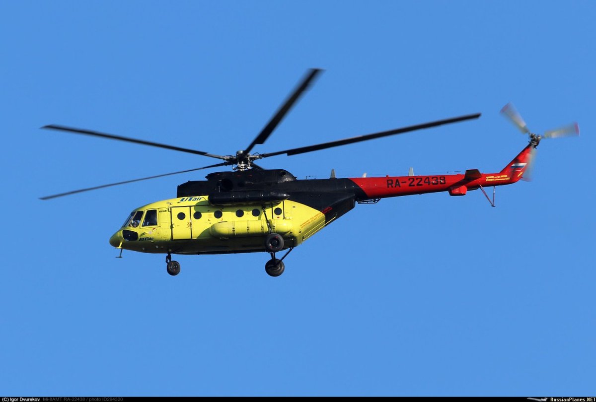 Вертолёт ми8 ra-22438