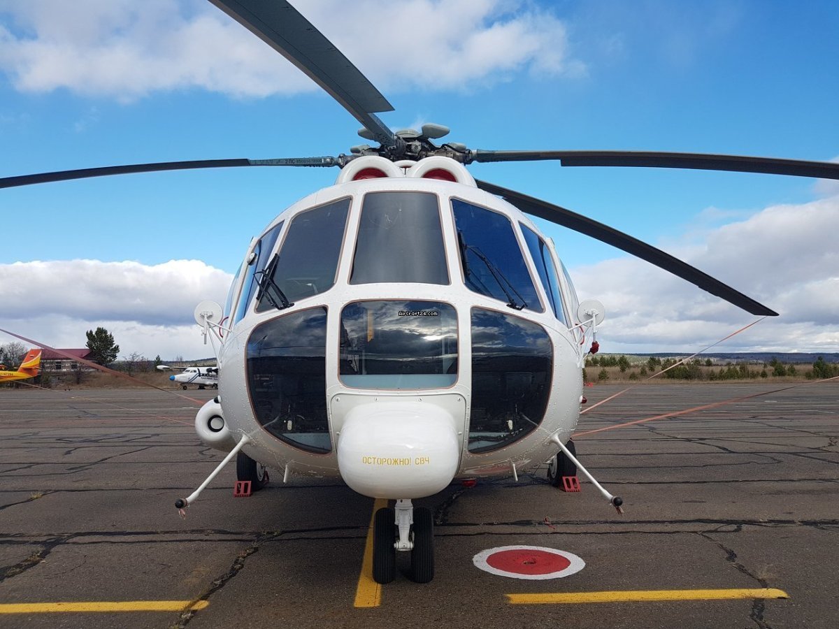Ми-8 вертолёт
