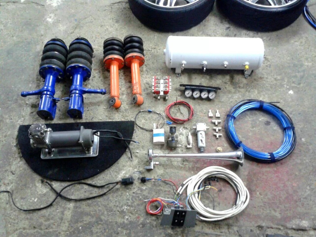 Пневмо стойки ВАЗ 2114