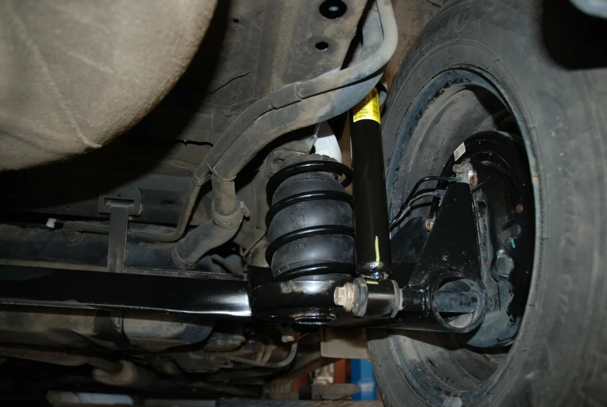 Пневмобаллоны в стойку s (90*90*25) с боковым клапаном