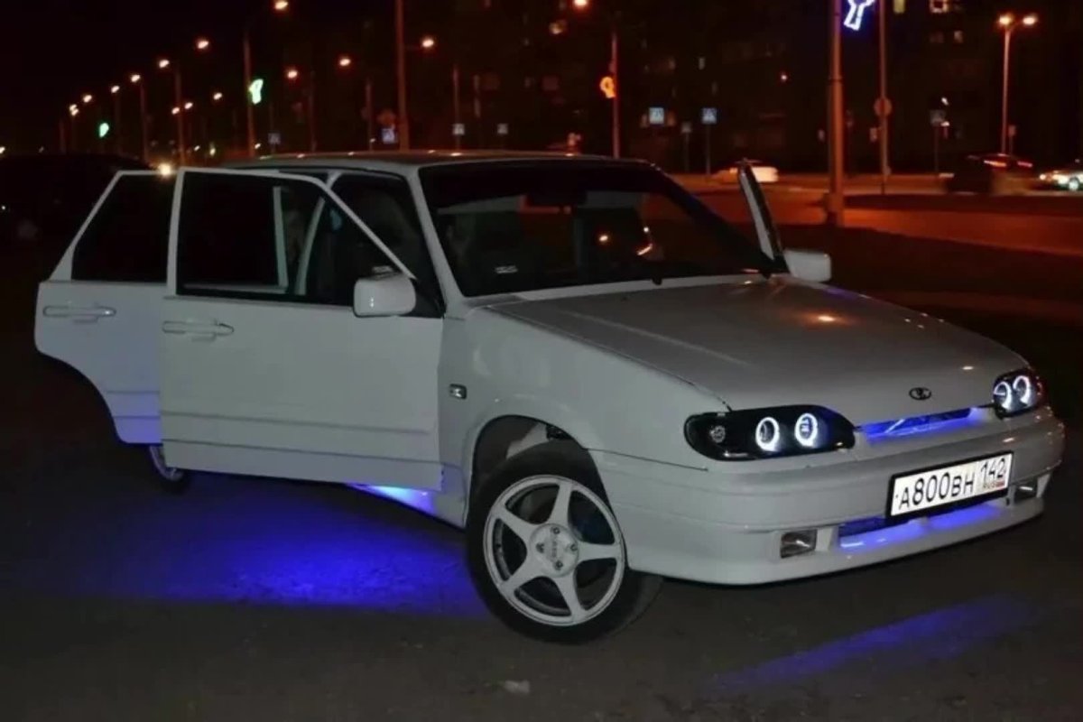 ВАЗ 2114 белая тюнинг