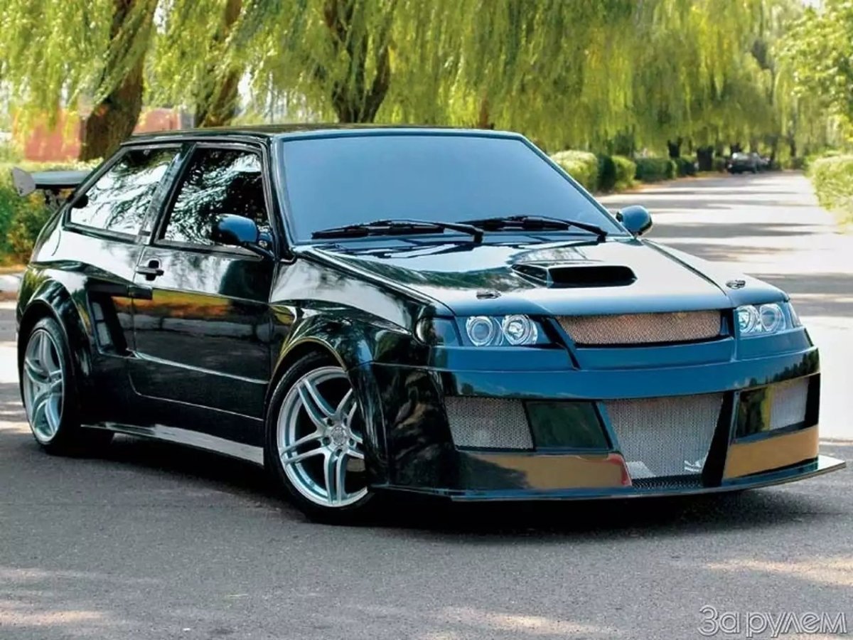 Тюнинговая ВАЗ 2108