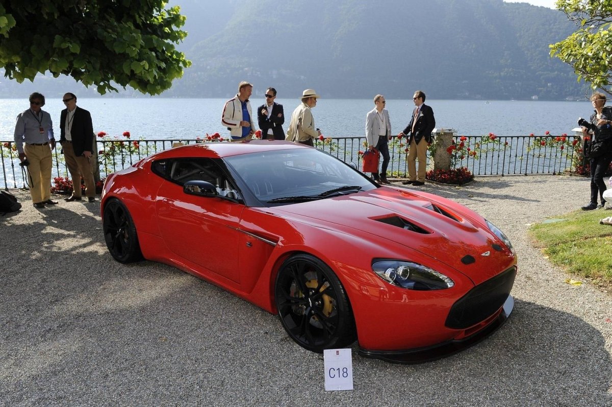 Aston Martin v12 Zagato 2011