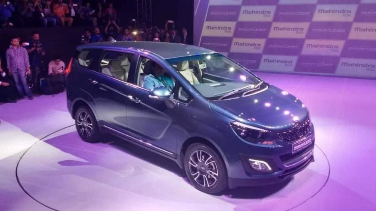 Автомобиль Махиндра