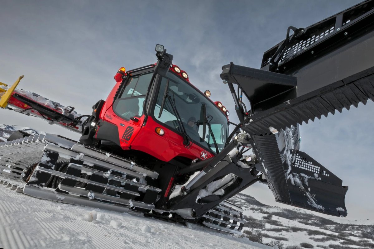 Ратрак Pisten Bully