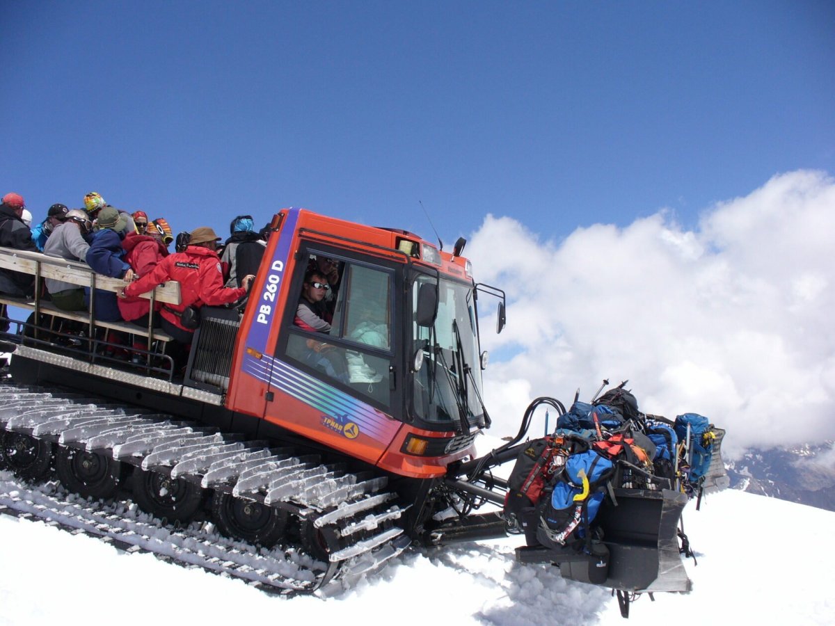 Подъем на ратрак на Эльбрус