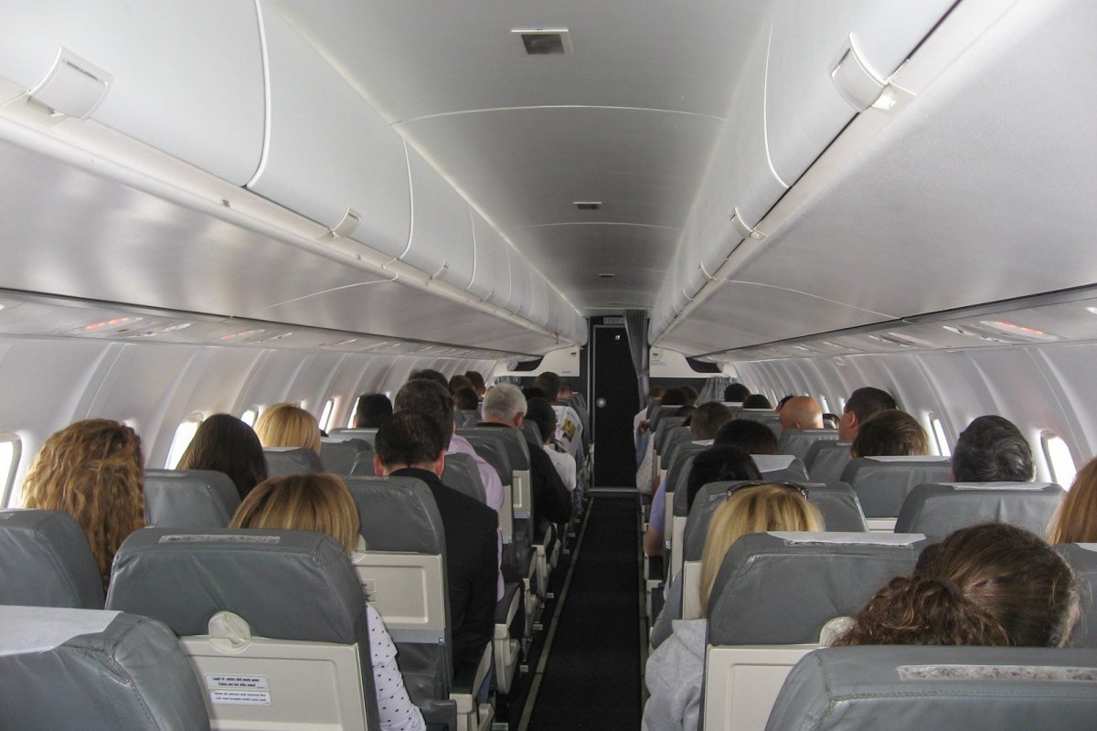 ATR 72 500 самолет салон