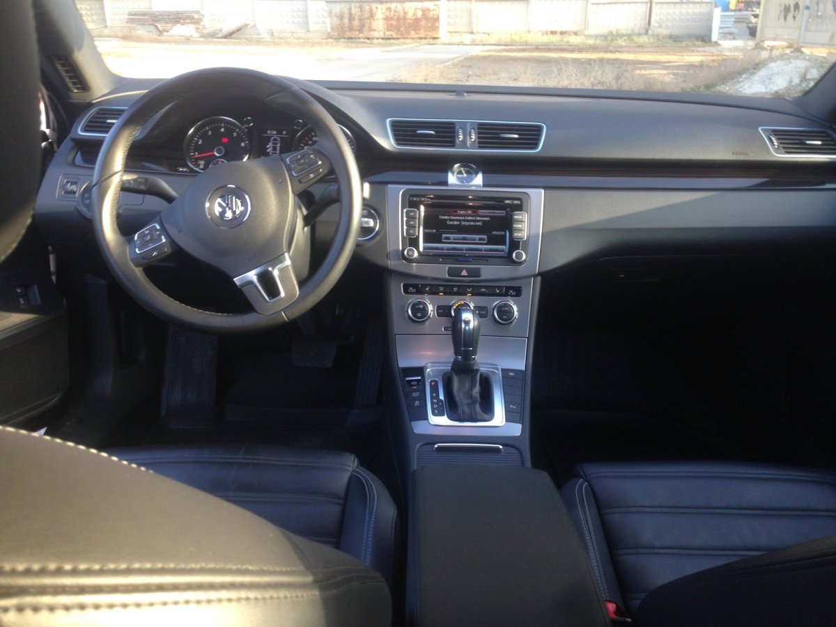 Фольксваген Пассат СС 2012 салон