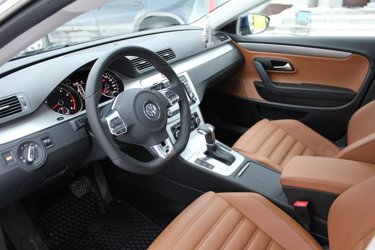 VW Passat cc салон