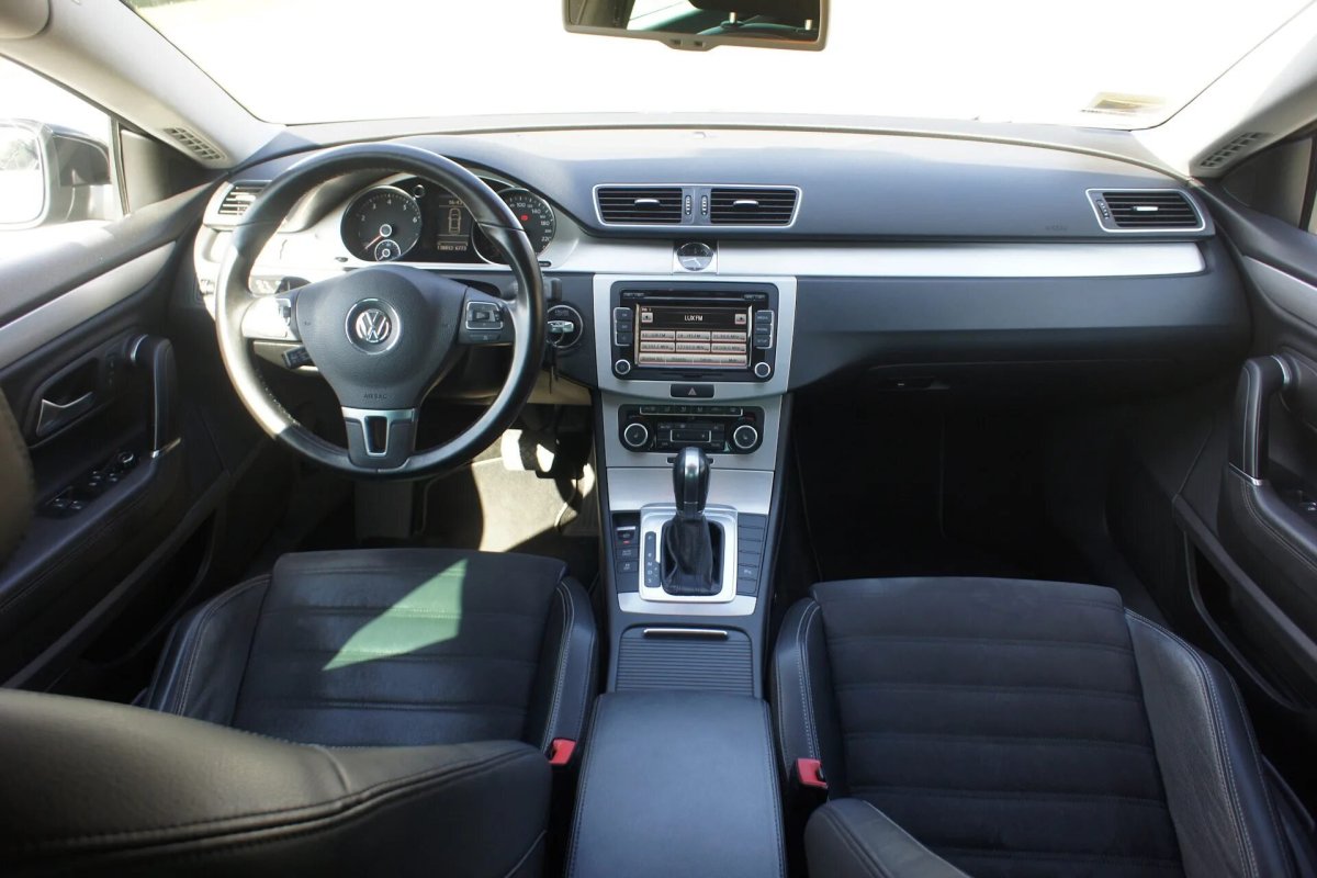 VW Passat cc 2011 салон