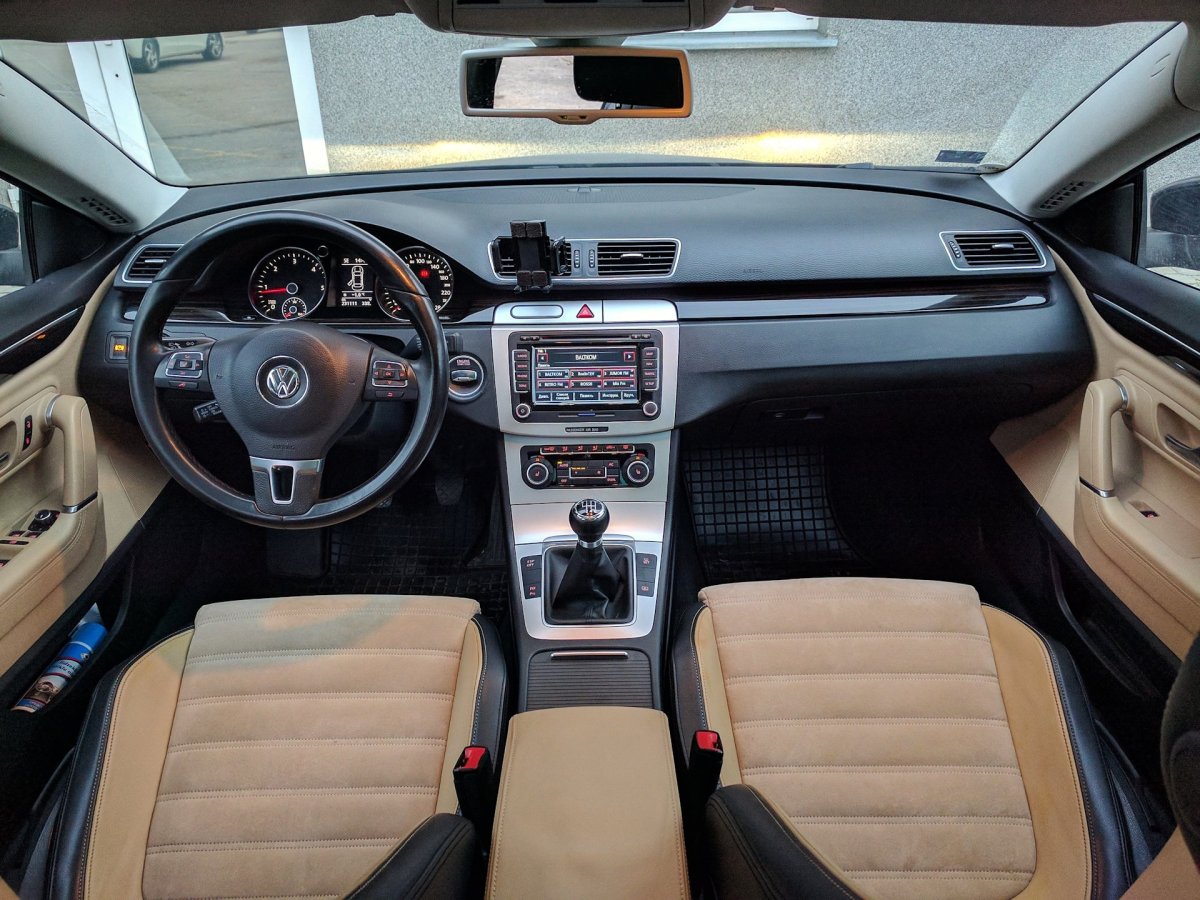Volkswagen Passat cc 2010 салон