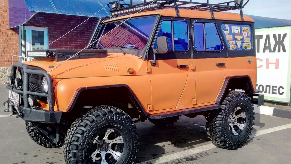 УАЗ Хантер оранжевый