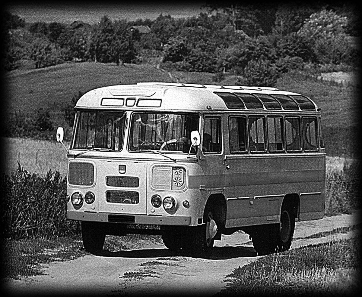 ПАЗ 672