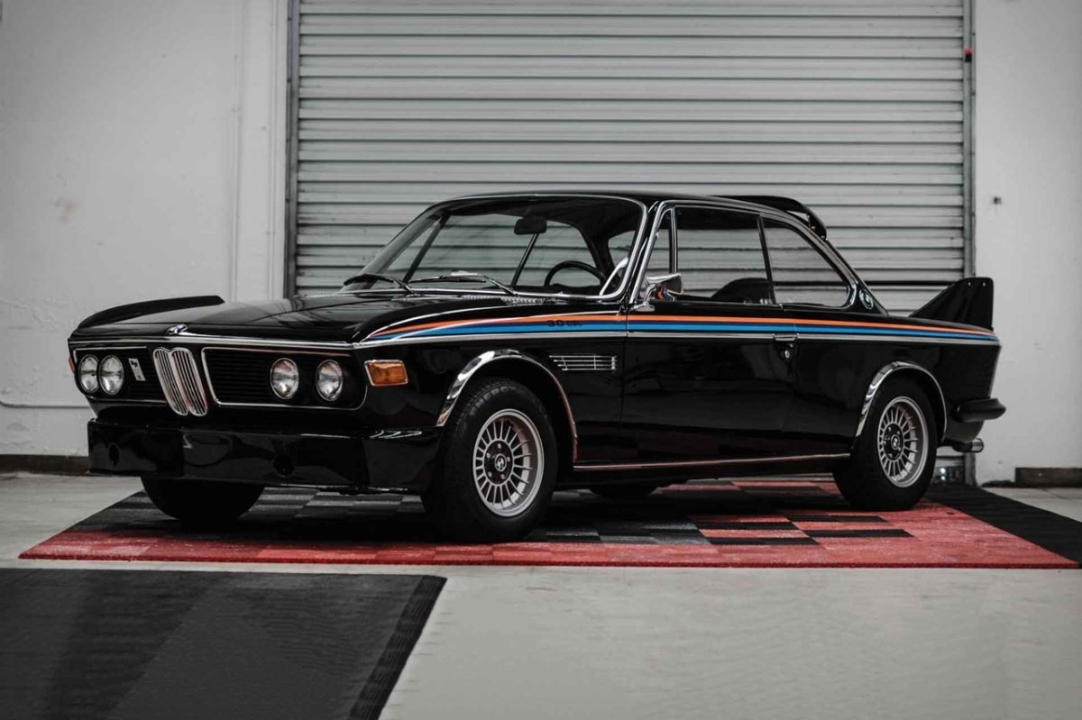 BMW 3.0 CSL Бэтмобиль