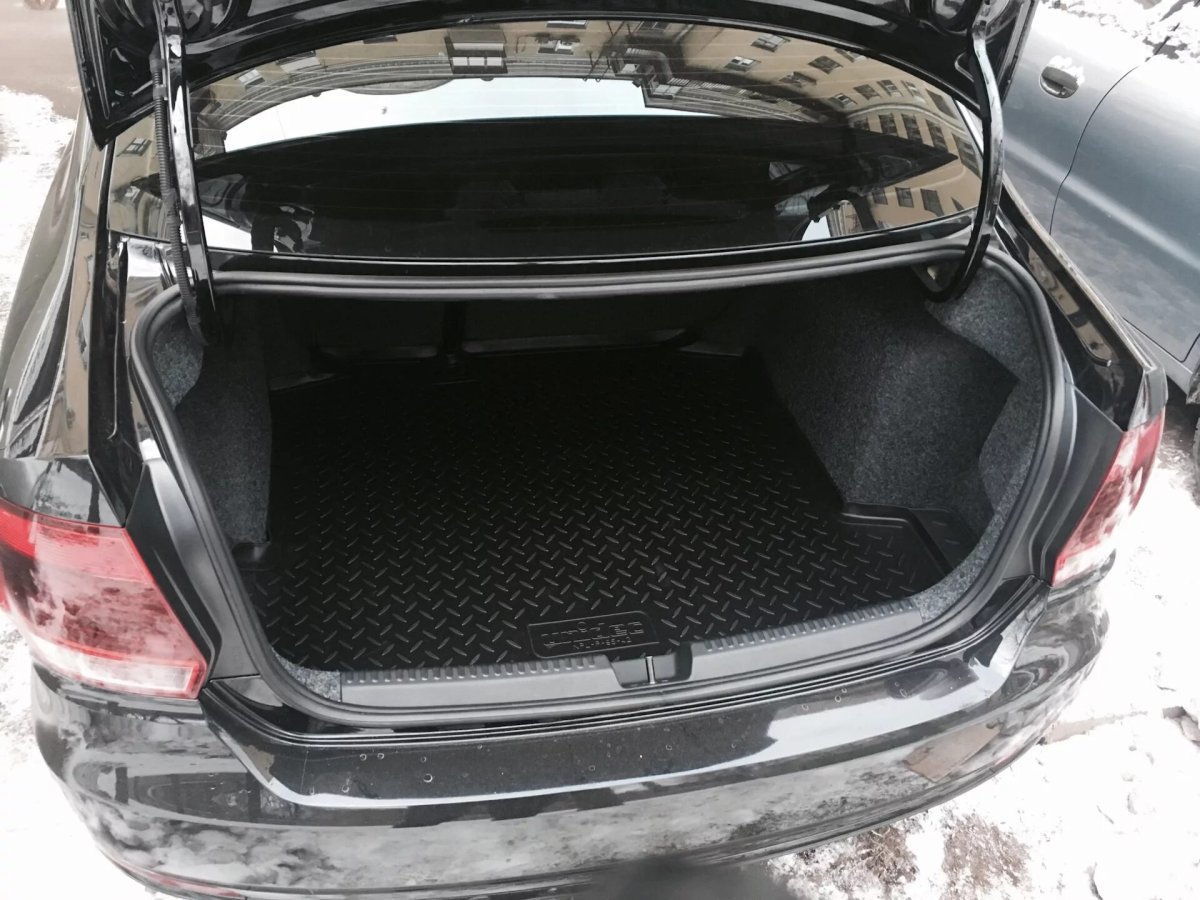 Polo 6 седан багажник