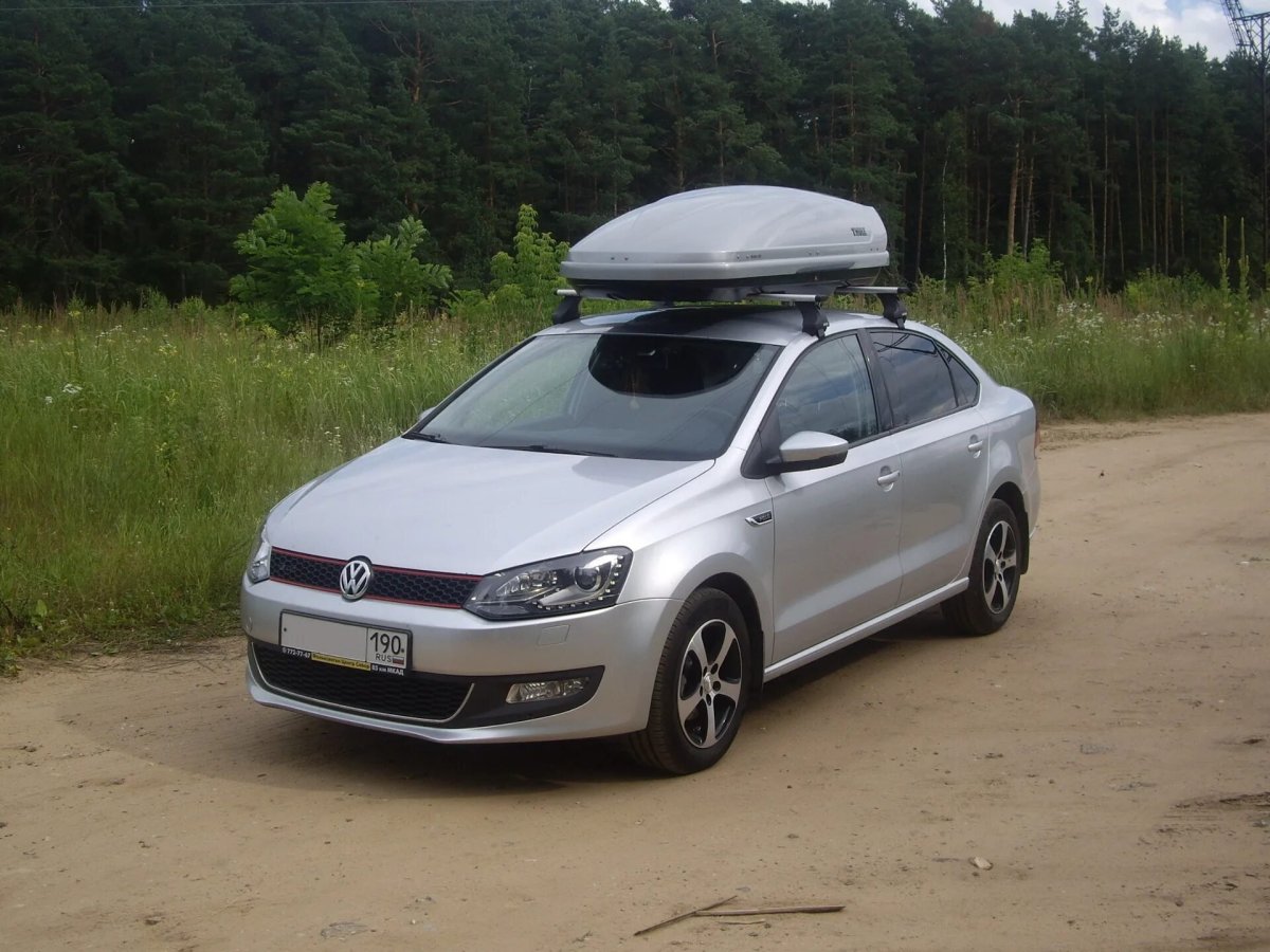 Volkswagen Polo автобокс