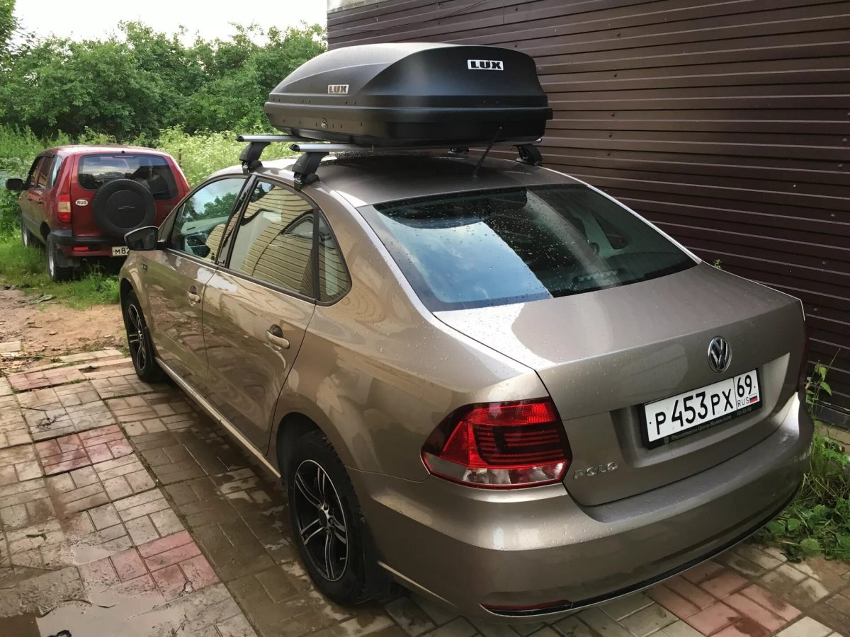 Багажник на крышу Фольксваген поло седан 2013