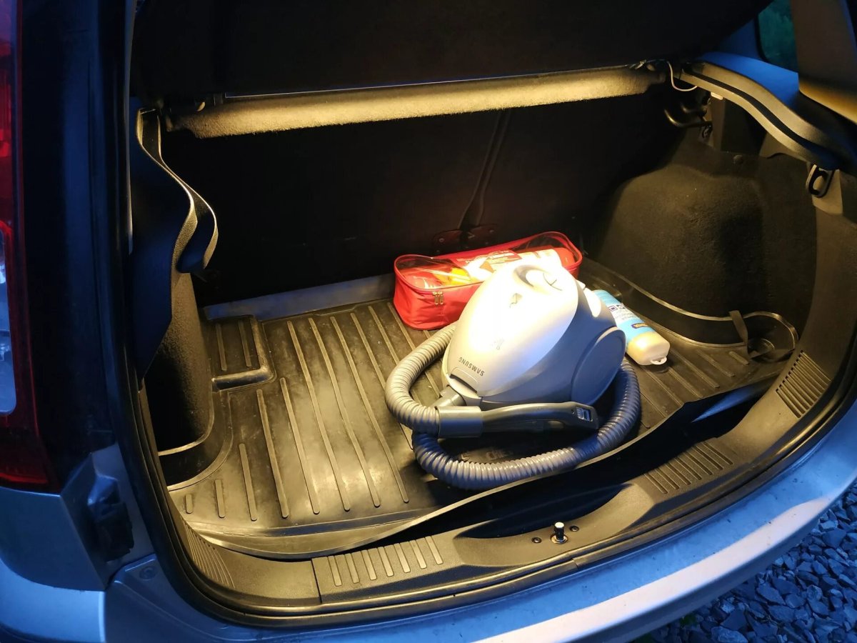 Подсветка багажника Форд Фьюжн