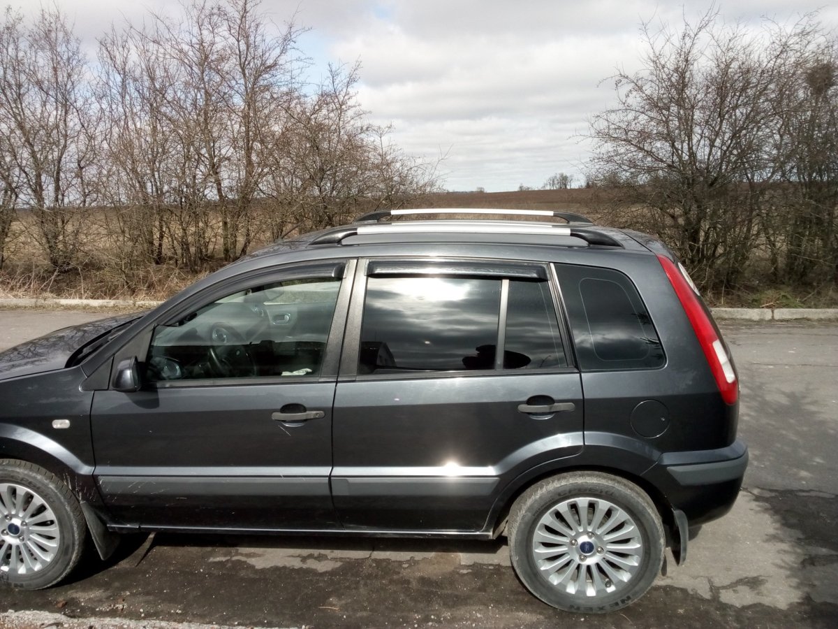 Продольные рейлинги на Форд Фьюжн