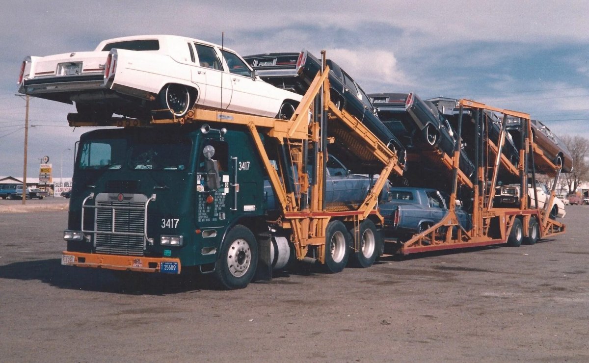 Американский автовоз Volvo