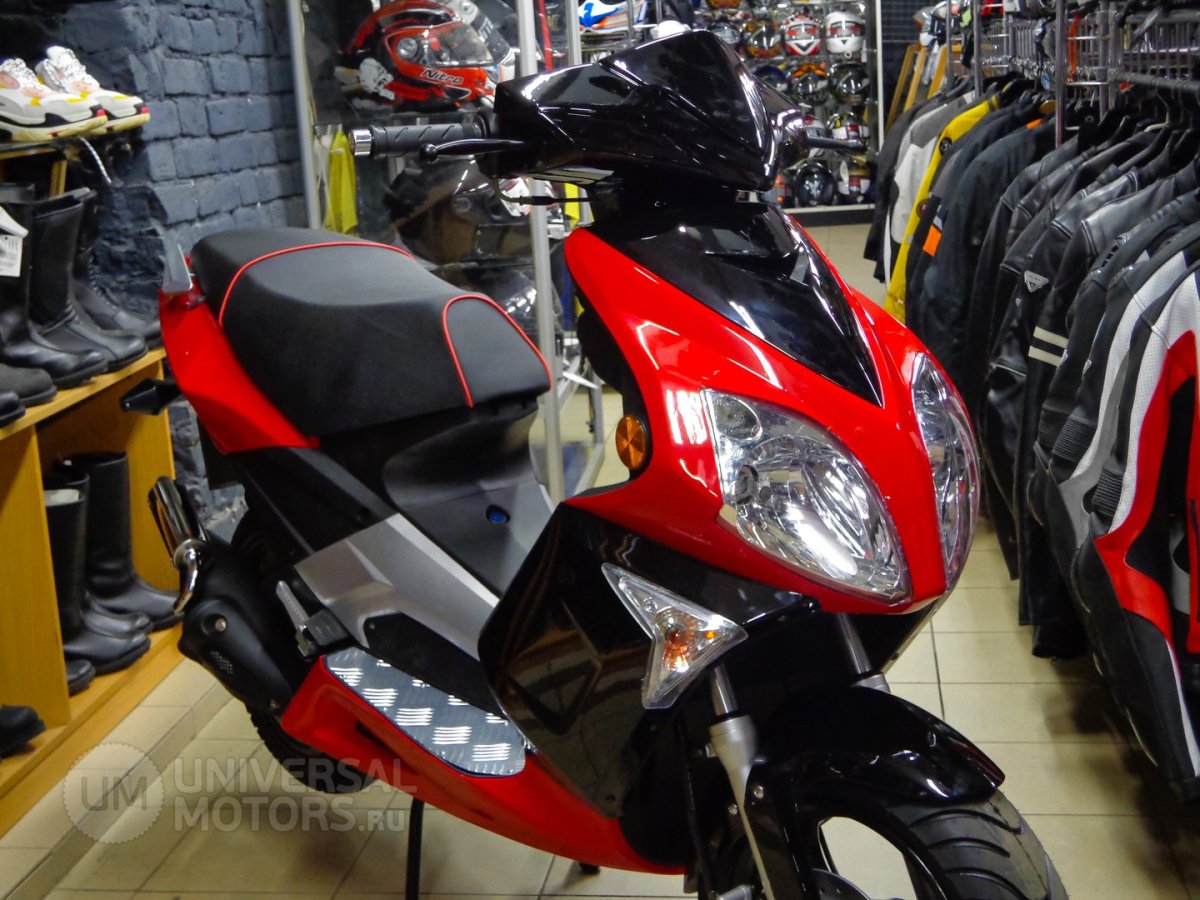 Скутер Априлия 2004 год 50 кубов двухтактный