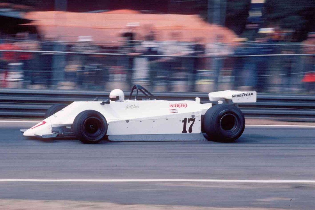 Гоночный автомобиль Shadow