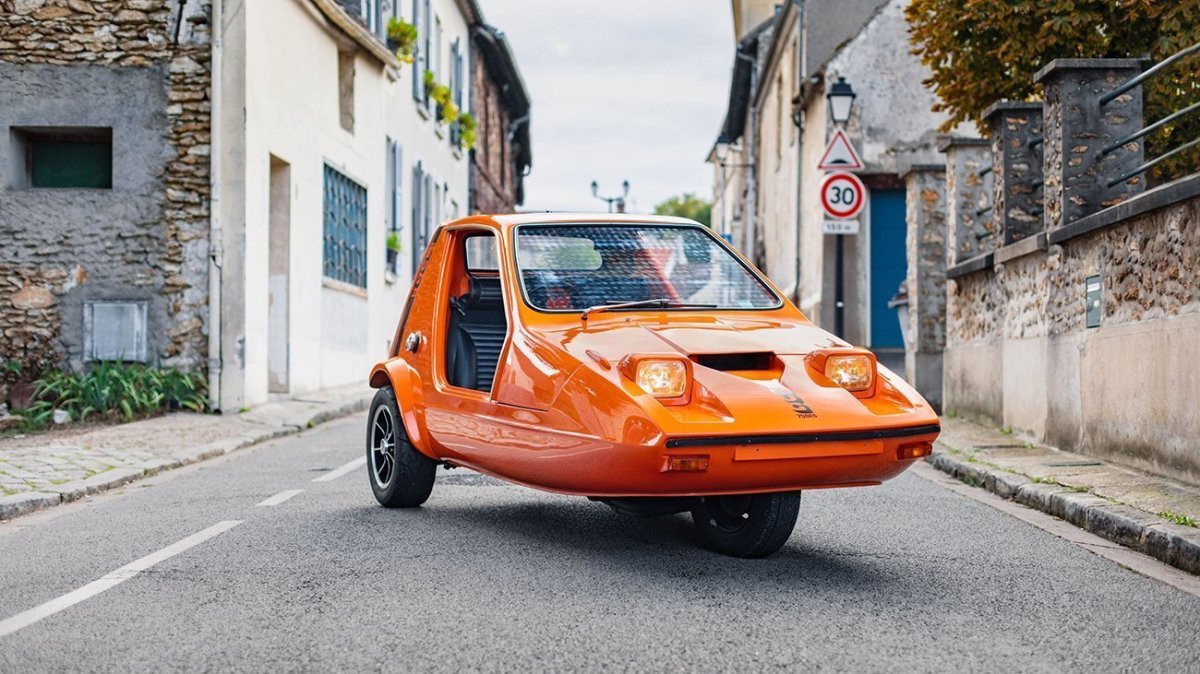 Bond Bug четырехколесный