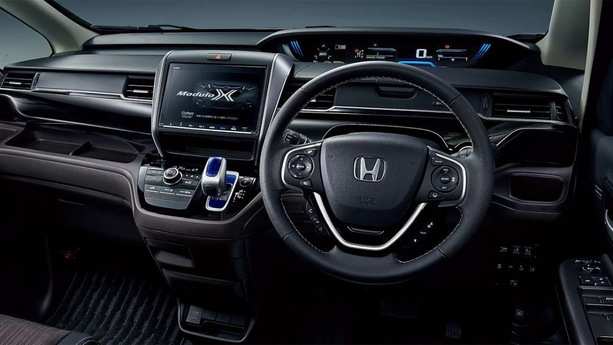 Honda freed Hybrid 2017