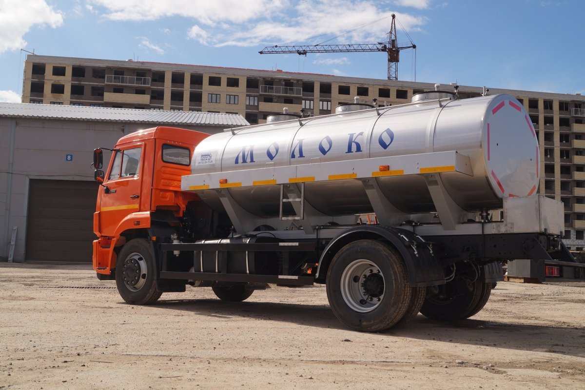 Молоковоз КАМАЗ 53253