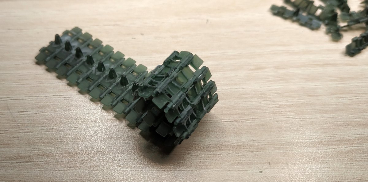 Наборные гусеницы для модели ИС 2 звезда 1/35