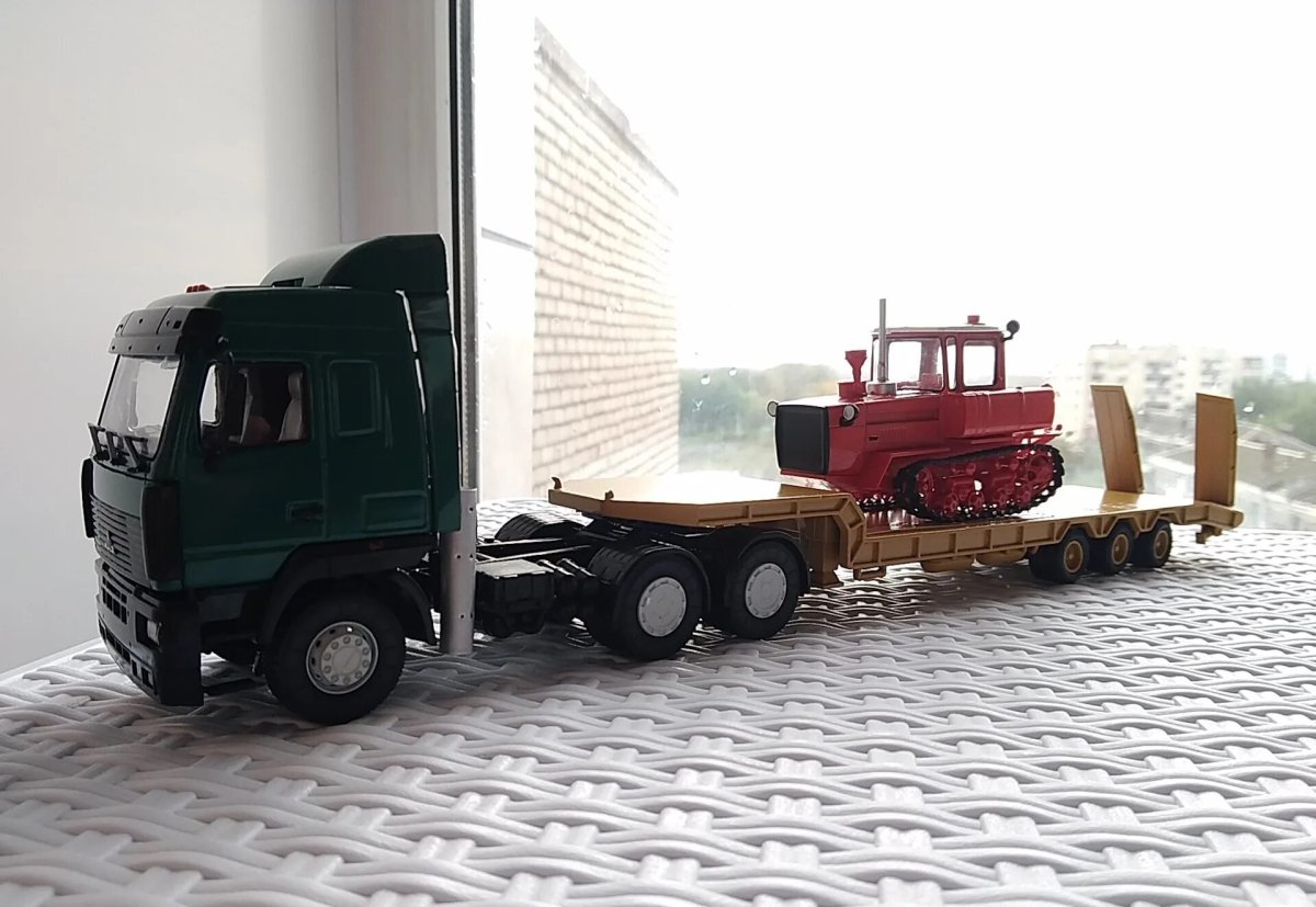 МАЗ 6430 Аист