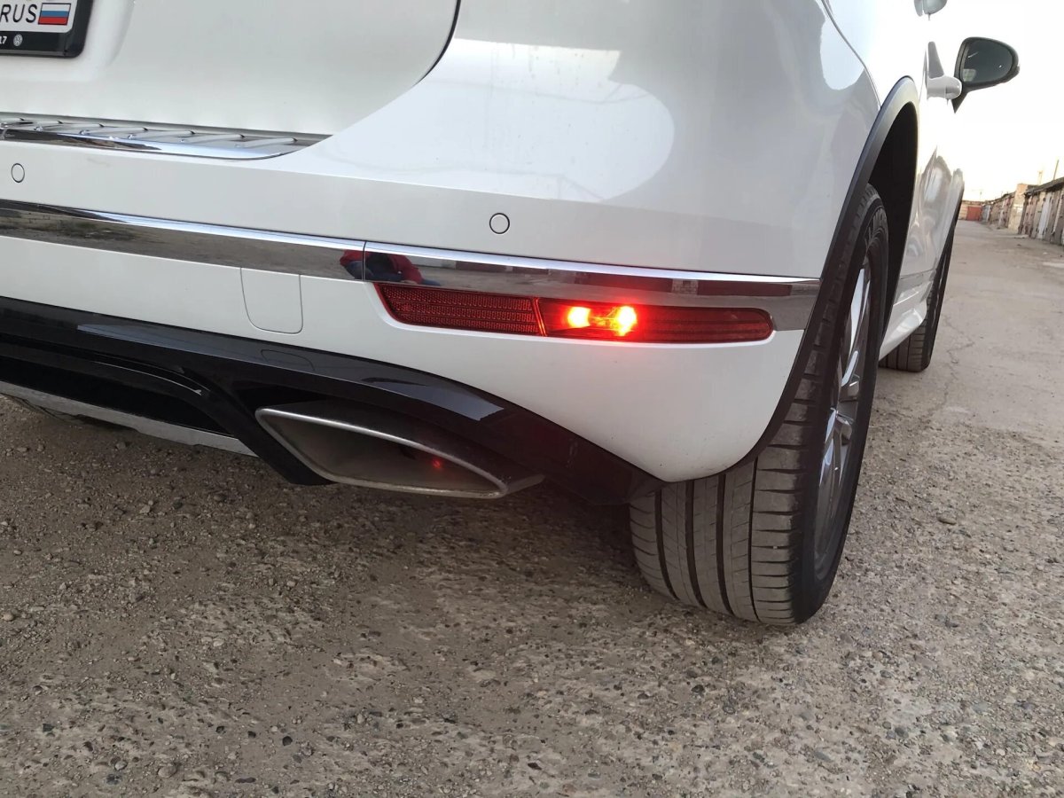 Туарег 2017 задние противотуманки