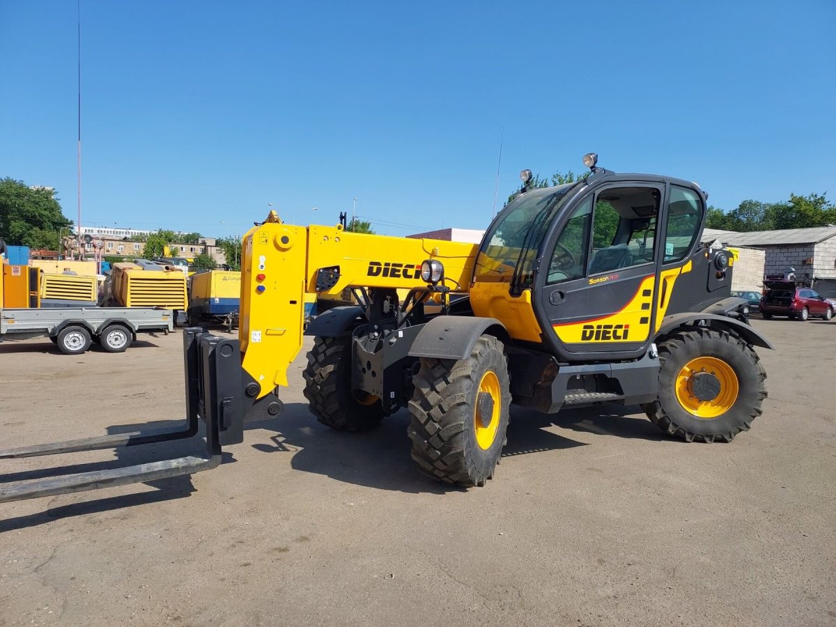 Телескопический погрузчик JCB 540