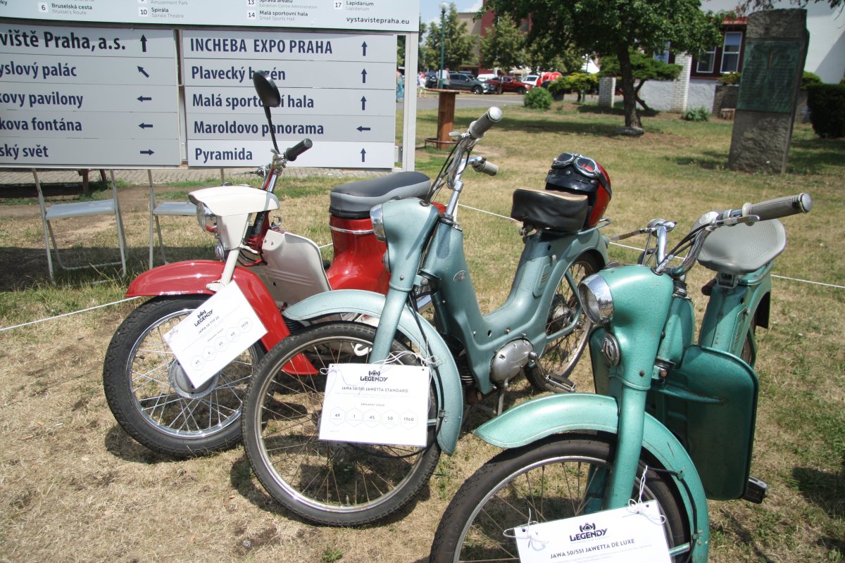 Ява Яветта 551