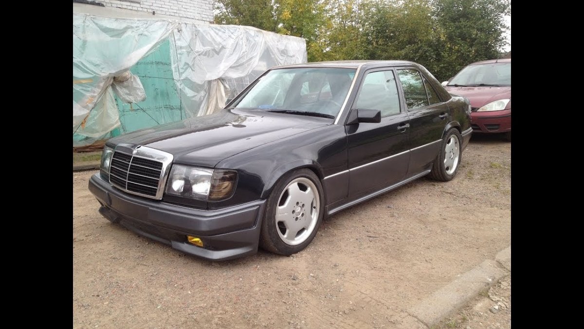 Мерседес 124 AMG