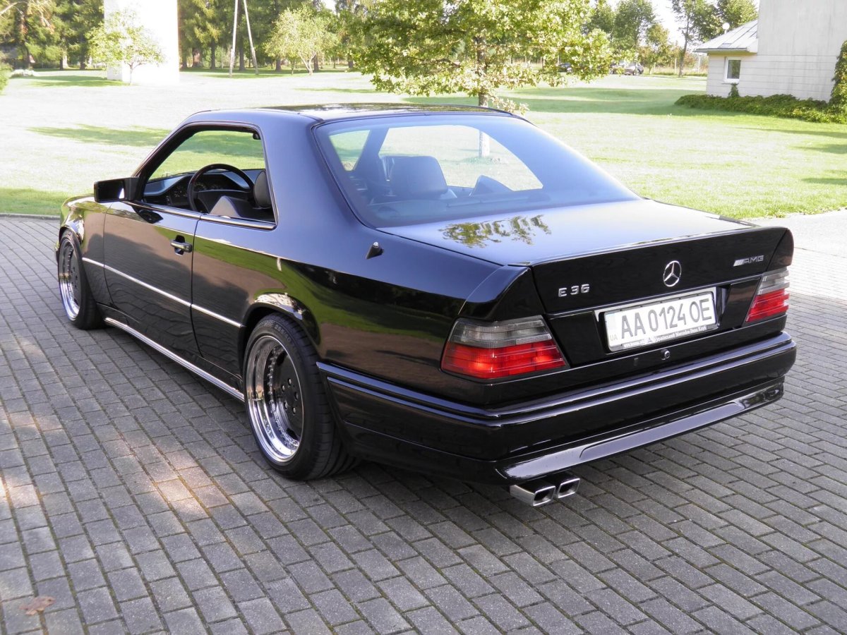 Мерседес w124 купе AMG